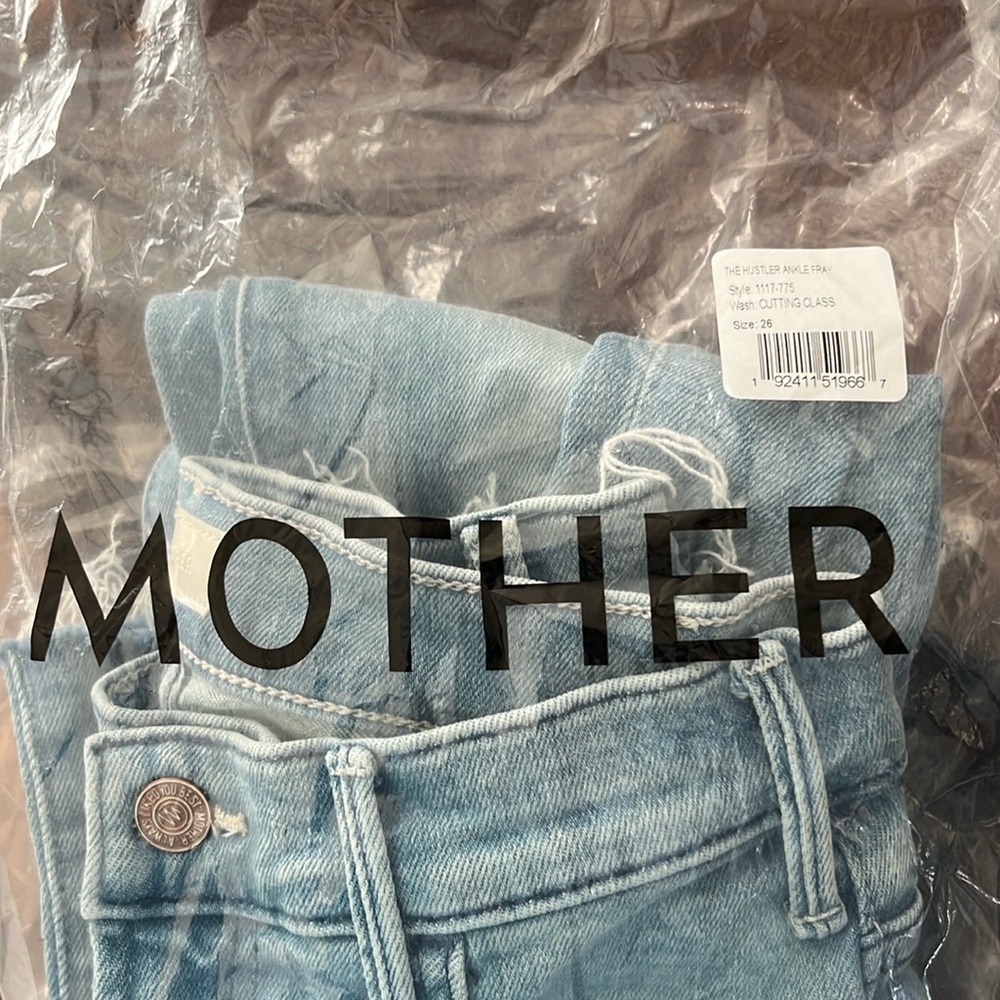 MOTHER NIB HUSTLE ANKLE FRAY; SIZE 26; CUTTING GLASS
